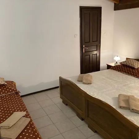 *** Hotel apartamentowy Pirovac