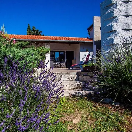 *** Aparthotel Pirovac