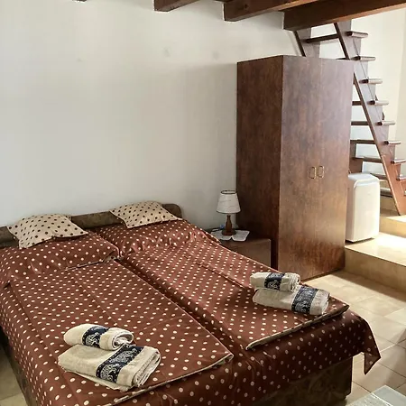 *** Aparthotel *