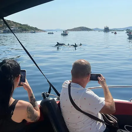 Aparthotel *** Pirovac