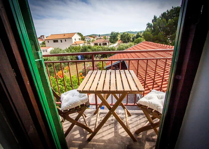 Aparthotel *** Pirovac